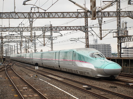 E5系やまびこ 東北新幹線小山駅02