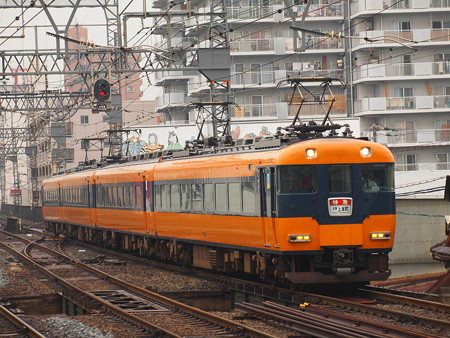 近鉄12200系阪伊乙特急 近鉄大阪戦鶴橋駅