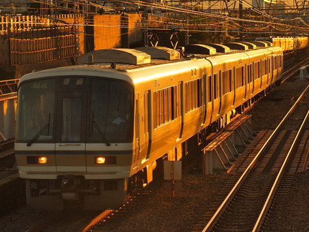221系普通 東海道本線京都~山科