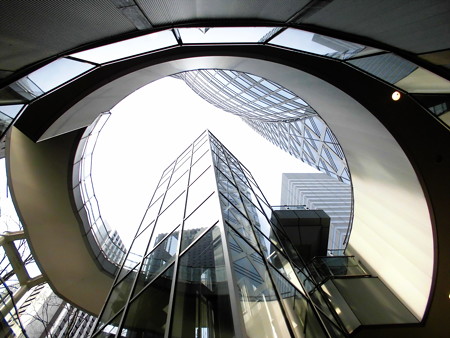 Metropolis_新宿-01