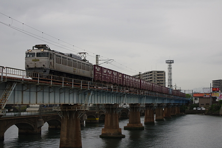 EF81+コキ50000形