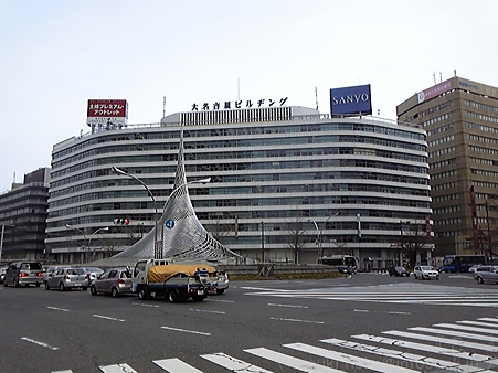 120307-名駅+ナナちゃん (1)