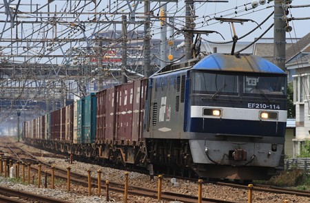 EF210-114