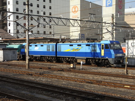 EH200-9(八王子駅)