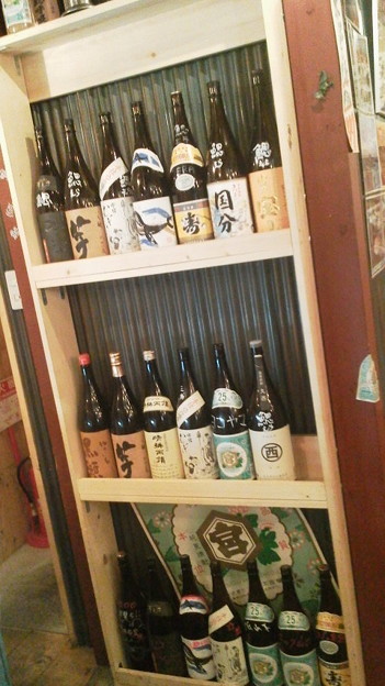 自作した焼酎棚なんですが 何故か真ん中の段だけ上下段より 写真共有サイト フォト蔵