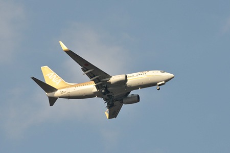 0401N-37-ANA-B737-700-JA02AN