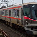 首都圏新都市鉄道つくばｴｸｽﾌﾟﾚｽ線TX-2000系(京成杯ｵｰﾀﾑﾊﾝﾃﾞｷｬｯﾌﾟ当日)