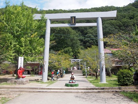momotaroujinja02