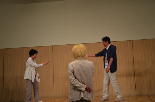 軽井沢ミーティングのジャンケン大会初のアプニング